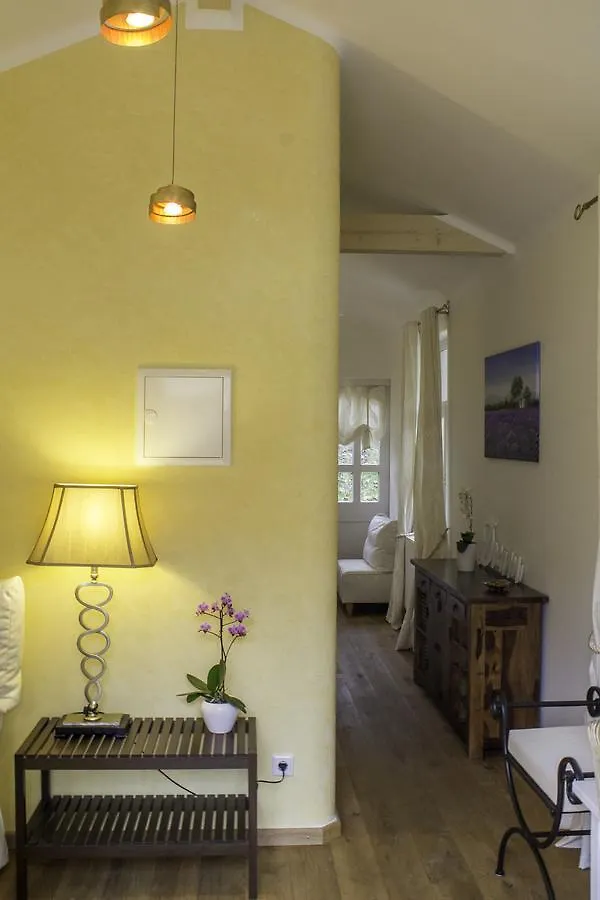 Landhaus Hotel Wolfratshausen 4*,